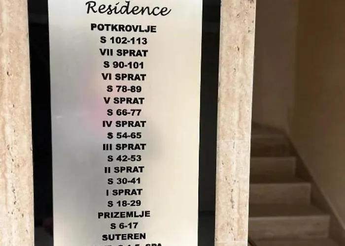 Lux 36 * زلاتيبور